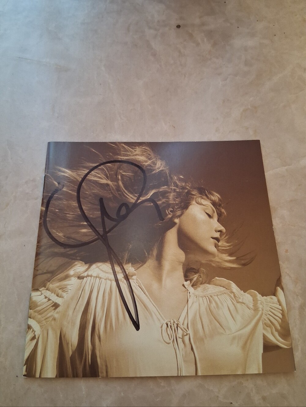 Taylor Swift signed Fearless (Taylor's Version) booklet